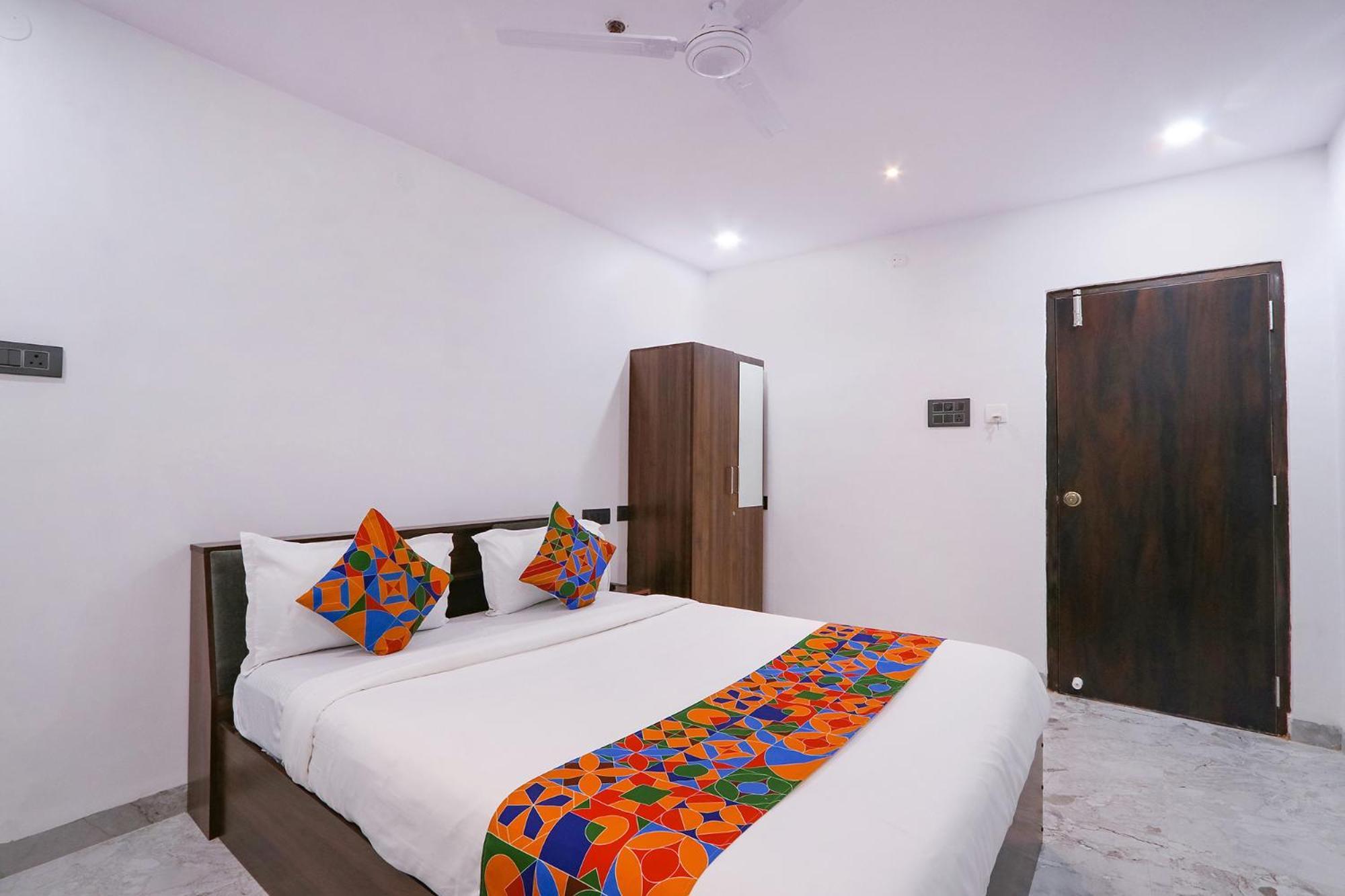 Fabhotel Relax Inn Haiderabad Buitenkant foto