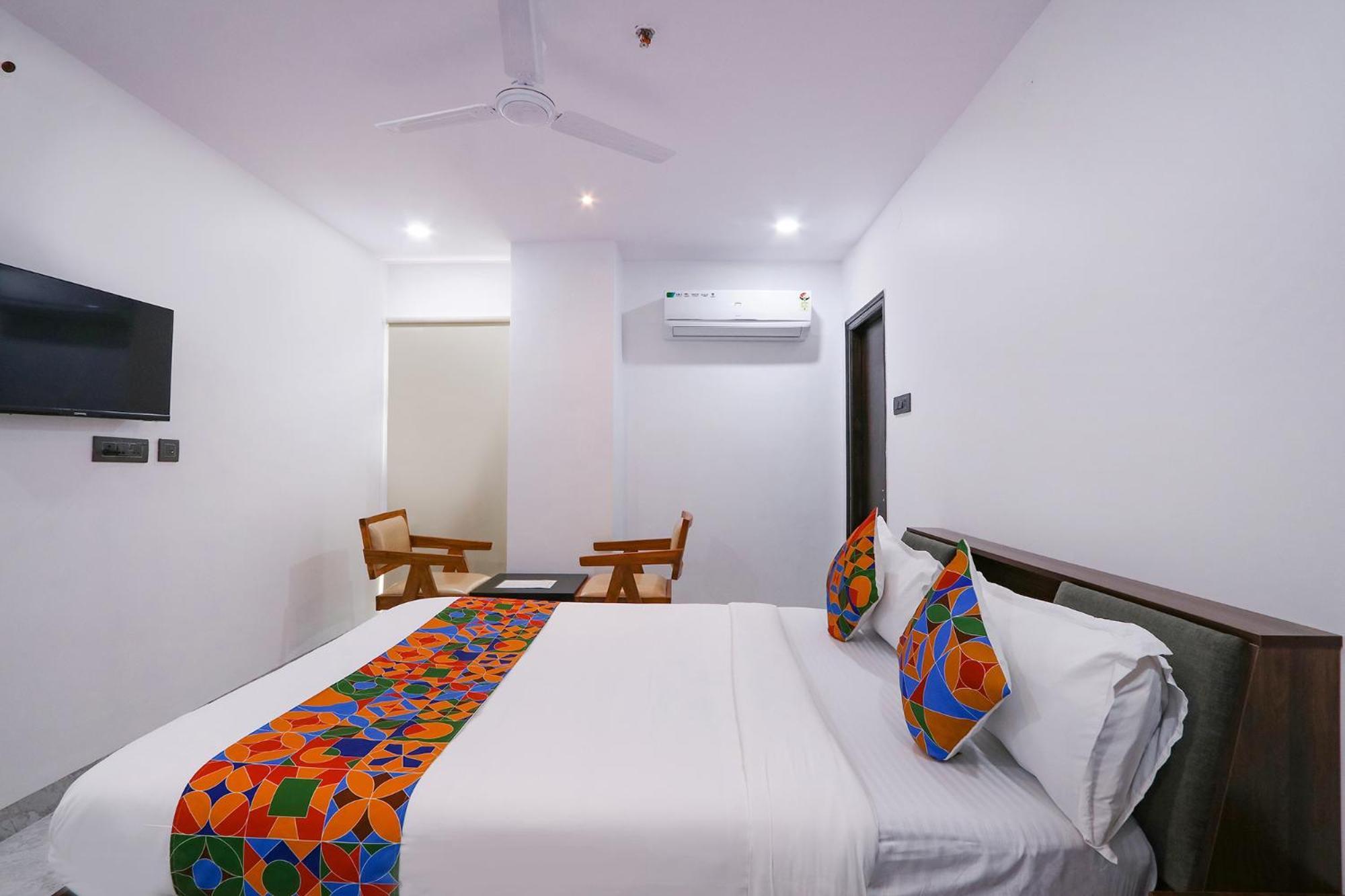 Fabhotel Relax Inn Haiderabad Buitenkant foto