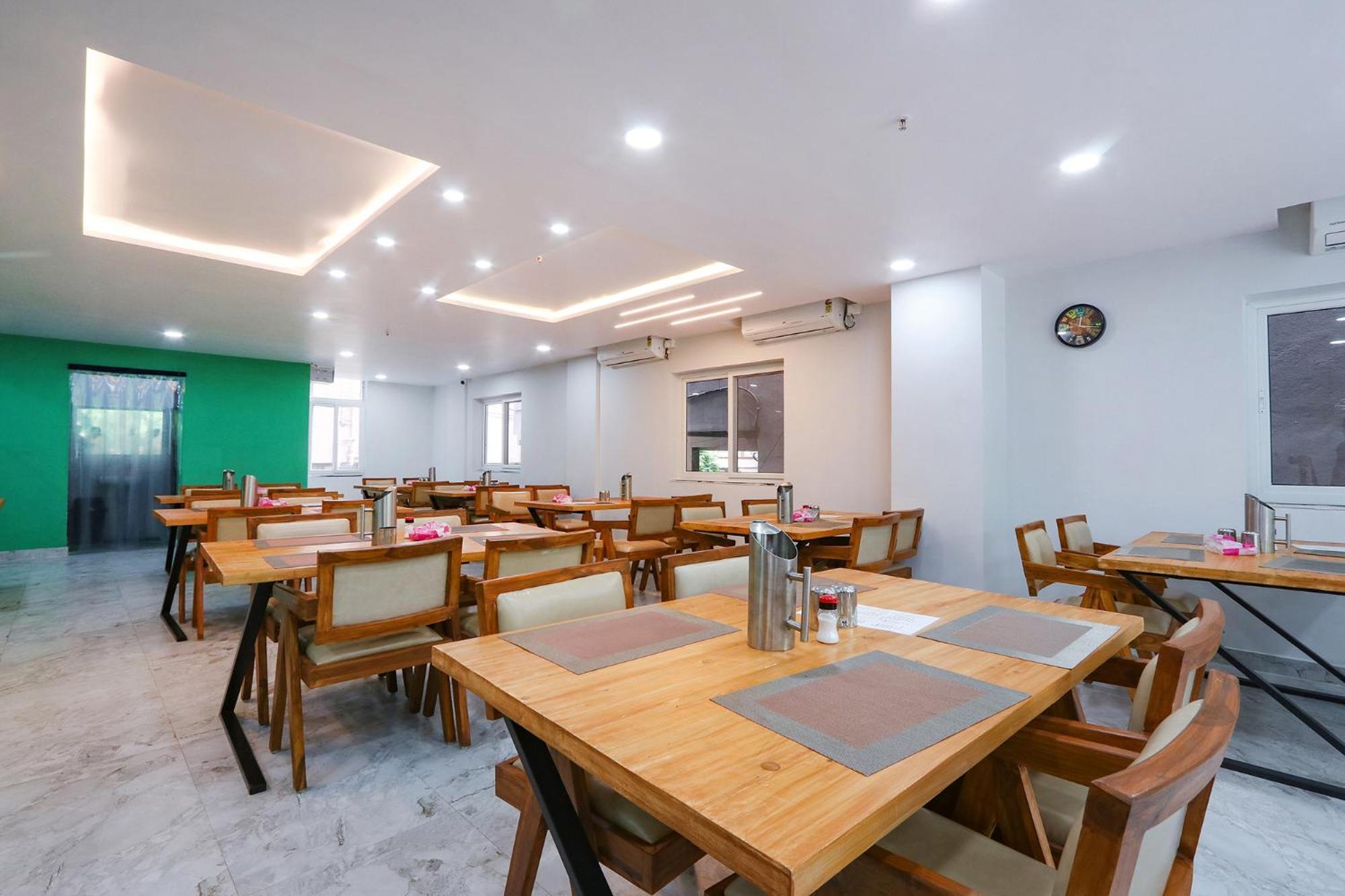 Fabhotel Relax Inn Haiderabad Buitenkant foto